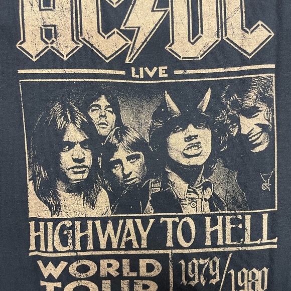 ACDC highway to hell tour 1979 graphic Tshirt - Picture 3 of 3
